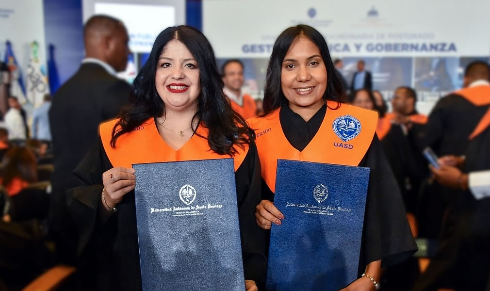 Dos Colaboradoras De La Tss Se Graduan En La Primera Maestria En Gestion Publica Y Gobernanza Del Inap
