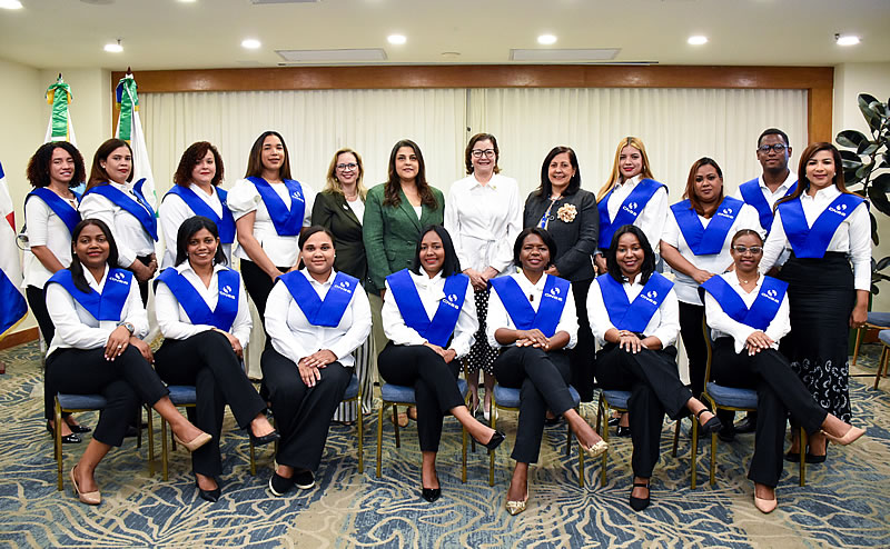 Cnss Gradua Colaboradores De La Tss En Diplomado En Seguridad Social